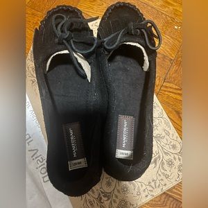 NWT Manitobah Black Canoe Moccasins size 10